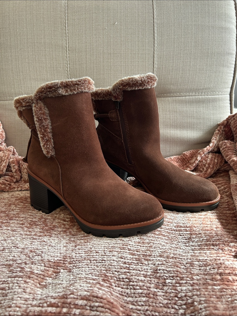 Naturalizer Brown Suede Valene booties Size 9